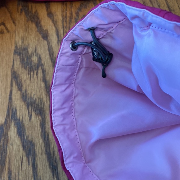 The North Face Womens lightweight jacket. Fleece neckline with hidden hood M - Picture 8 of 8